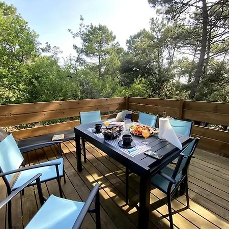 Villa Surplombant La Pinede A 2km De L'ocean Lacanau