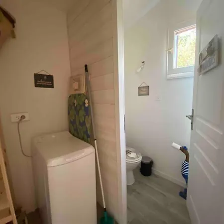 Surplombant La Pinede A 2km De L'ocean Villa *