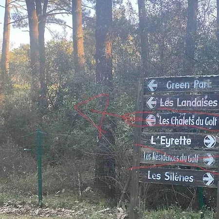 Surplombant La Pinede A 2km De L'ocean Villa Lacanau